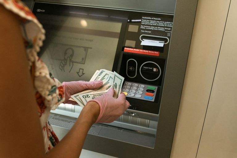 konsolidacja chwilówki przy bankomacie